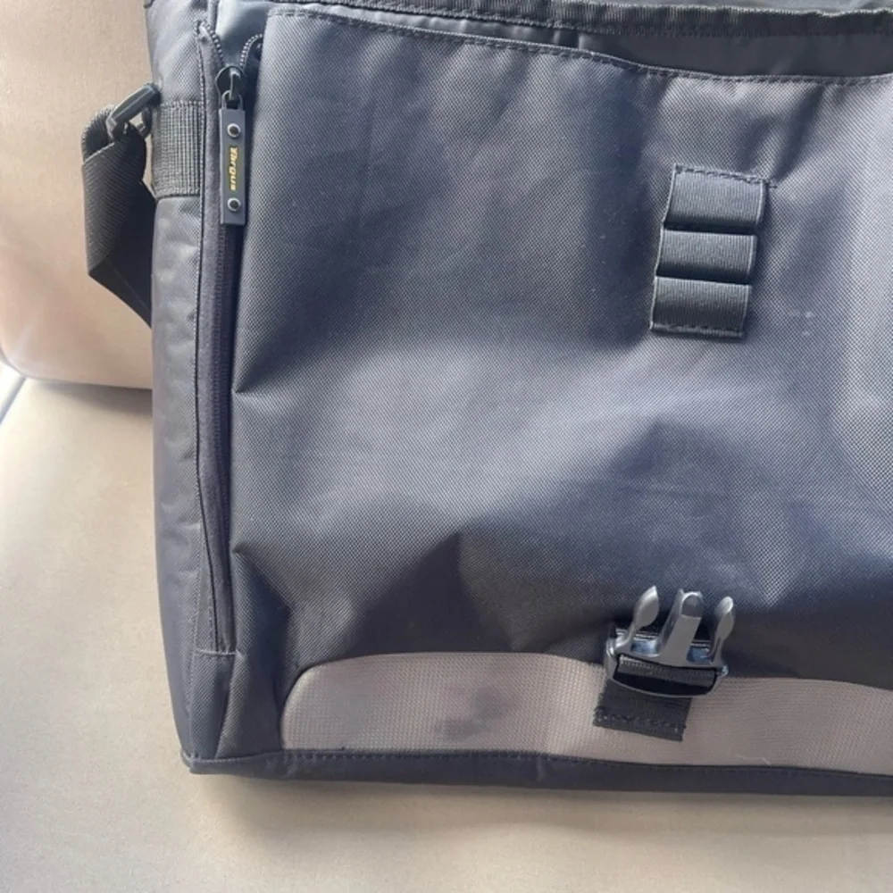Targus Laptop Bag
